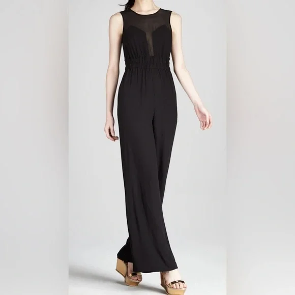 JUMPSUIT BCBG MAXAZRIA
BLACK KIARA SILK
SLEEVE - Picture 2 of 9